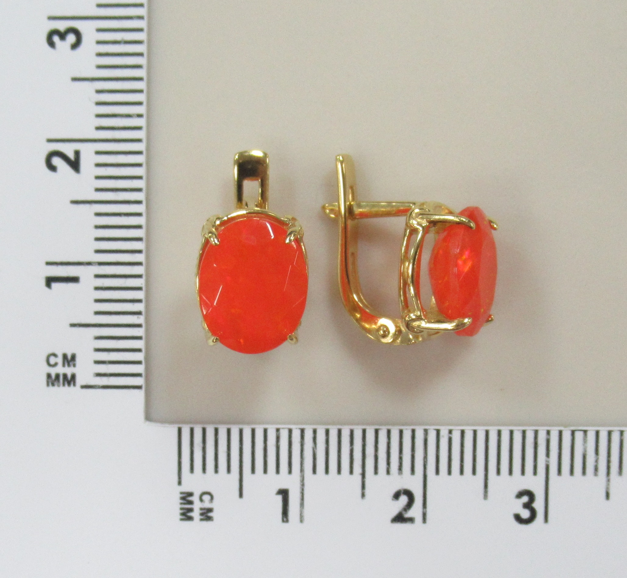 Серебряные серьги с огненными опалами